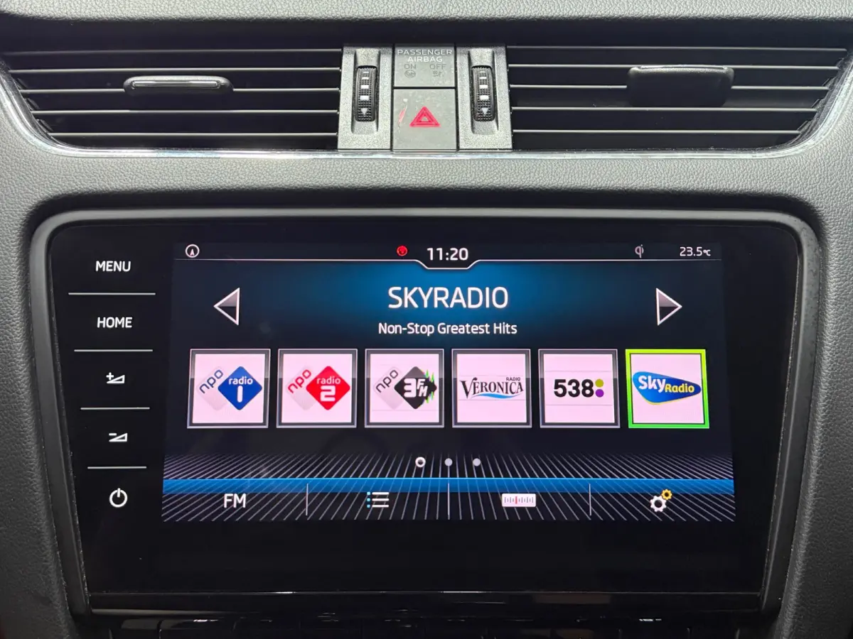 1.0 TSI Sportline Business | NAP | Keyless | Cruise Control | Stoelverwarming | Camera | Canton