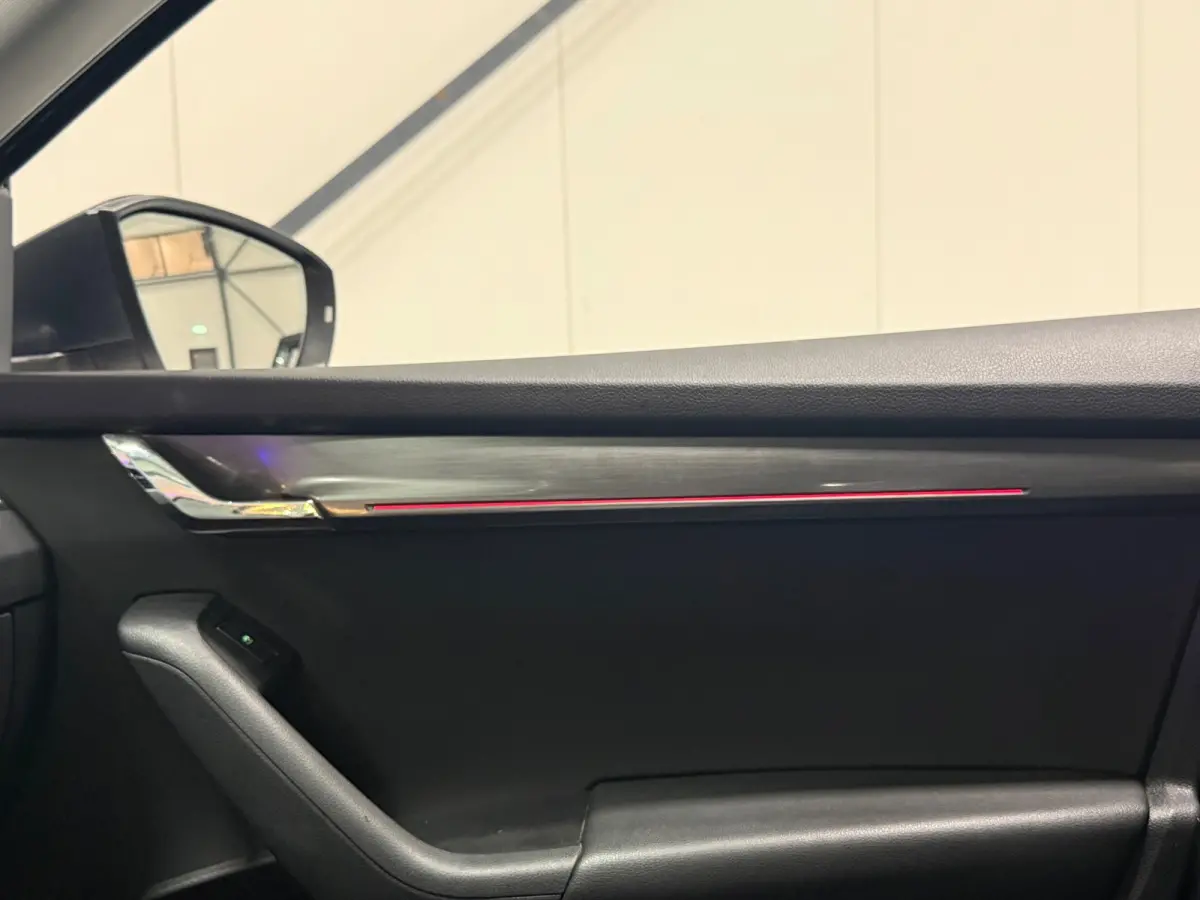 1.0 TSI Sportline Business | NAP | Keyless | Cruise Control | Stoelverwarming | Camera | Canton