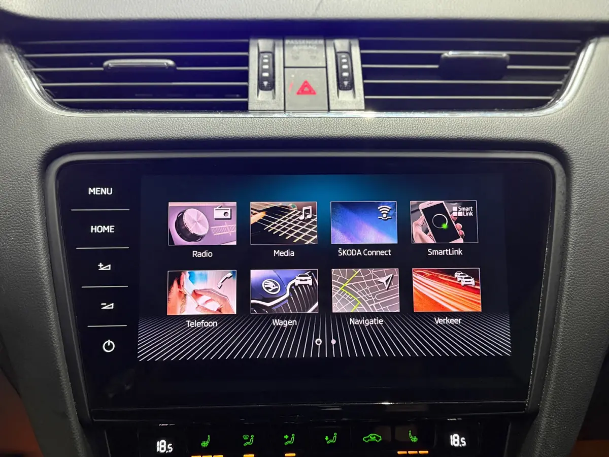 1.0 TSI Sportline Business | NAP | Keyless | Cruise Control | Stoelverwarming | Camera | Canton