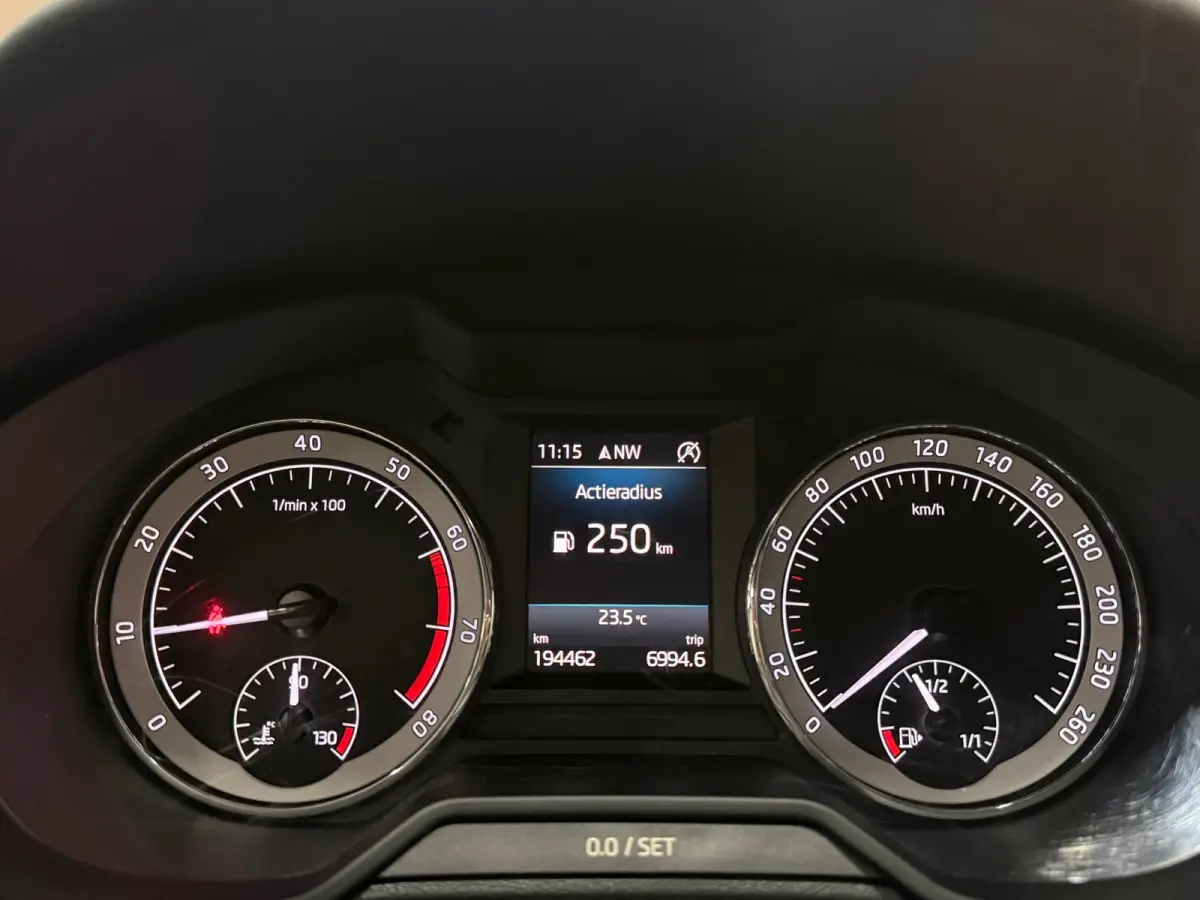 1.0 TSI Sportline Business | NAP | Keyless | Cruise Control | Stoelverwarming | Camera | Canton