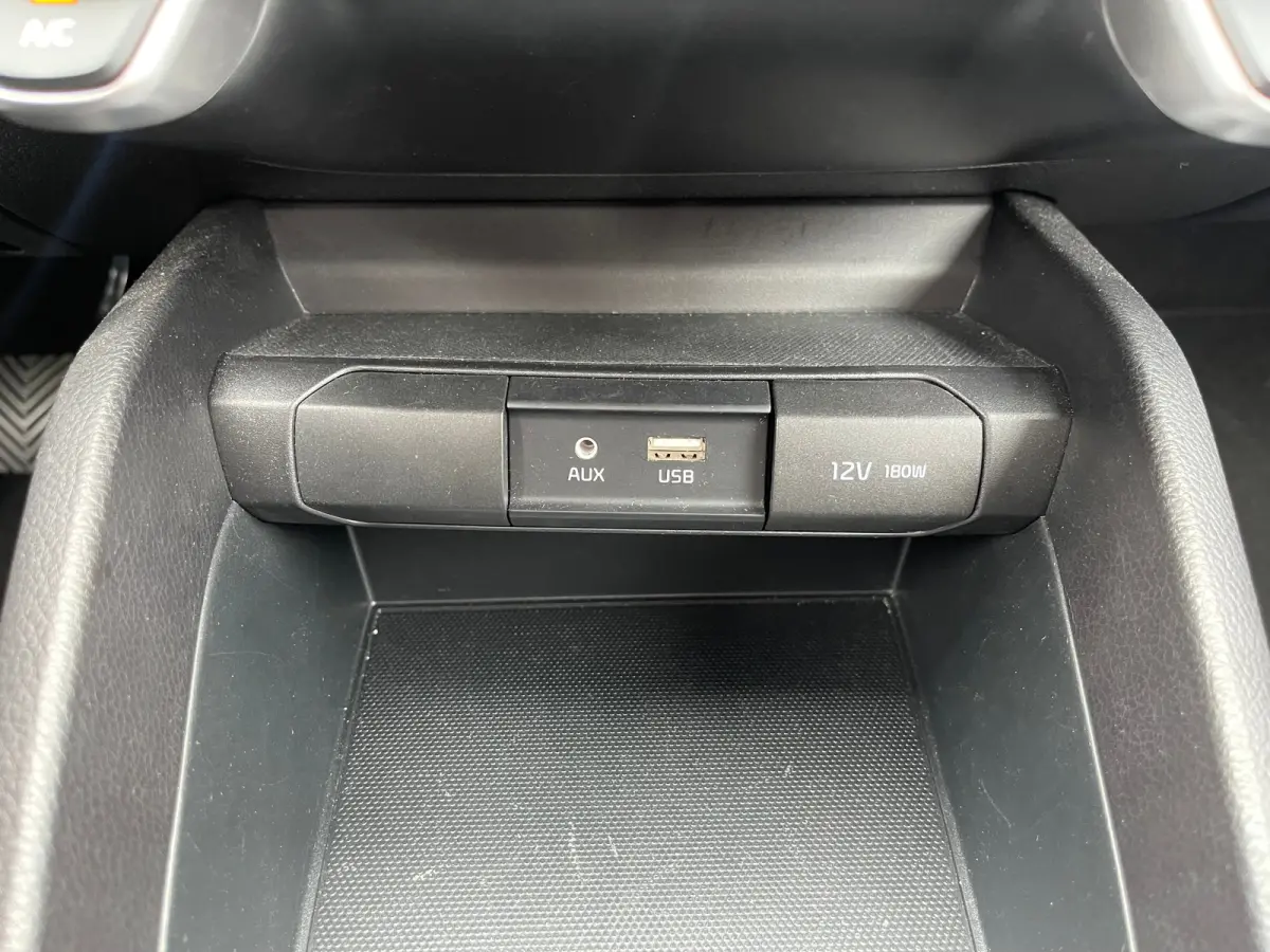 1.0 T-GDi Dynamic-line 100PK CRUISE CONTROL| CAMERA ACHTER| PARKEERSENSOR ACHTER| APPLE CARPLAY/ANDROID AUTO| DAB