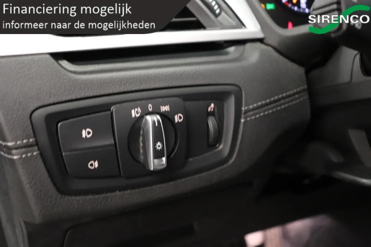 xDrive25e High Executive | full led | panodak | trekhaak | stoel + stuur verwarming | hud | dab | leder sportzetels | phev |