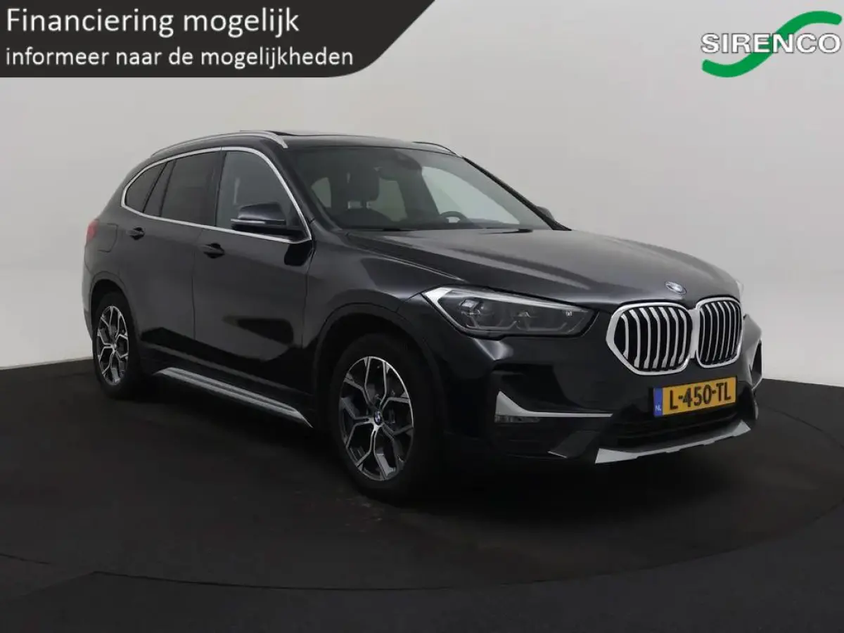xDrive25e High Executive | full led | panodak | trekhaak | stoel + stuur verwarming | hud | dab | leder sportzetels | phev |