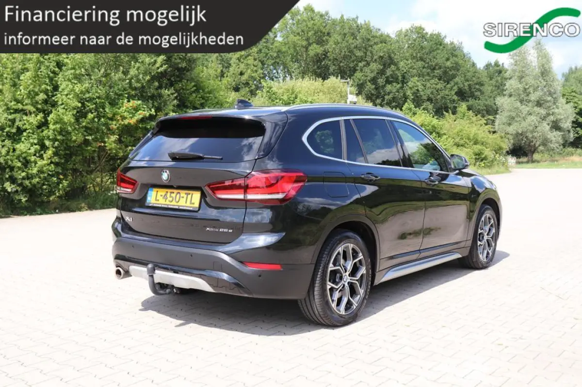 xDrive25e High Executive | full led | panodak | trekhaak | stoel + stuur verwarming | hud | dab | leder sportzetels | phev |