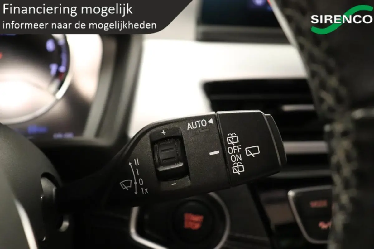 xDrive25e High Executive | full led | panodak | trekhaak | stoel + stuur verwarming | hud | dab | leder sportzetels | phev |