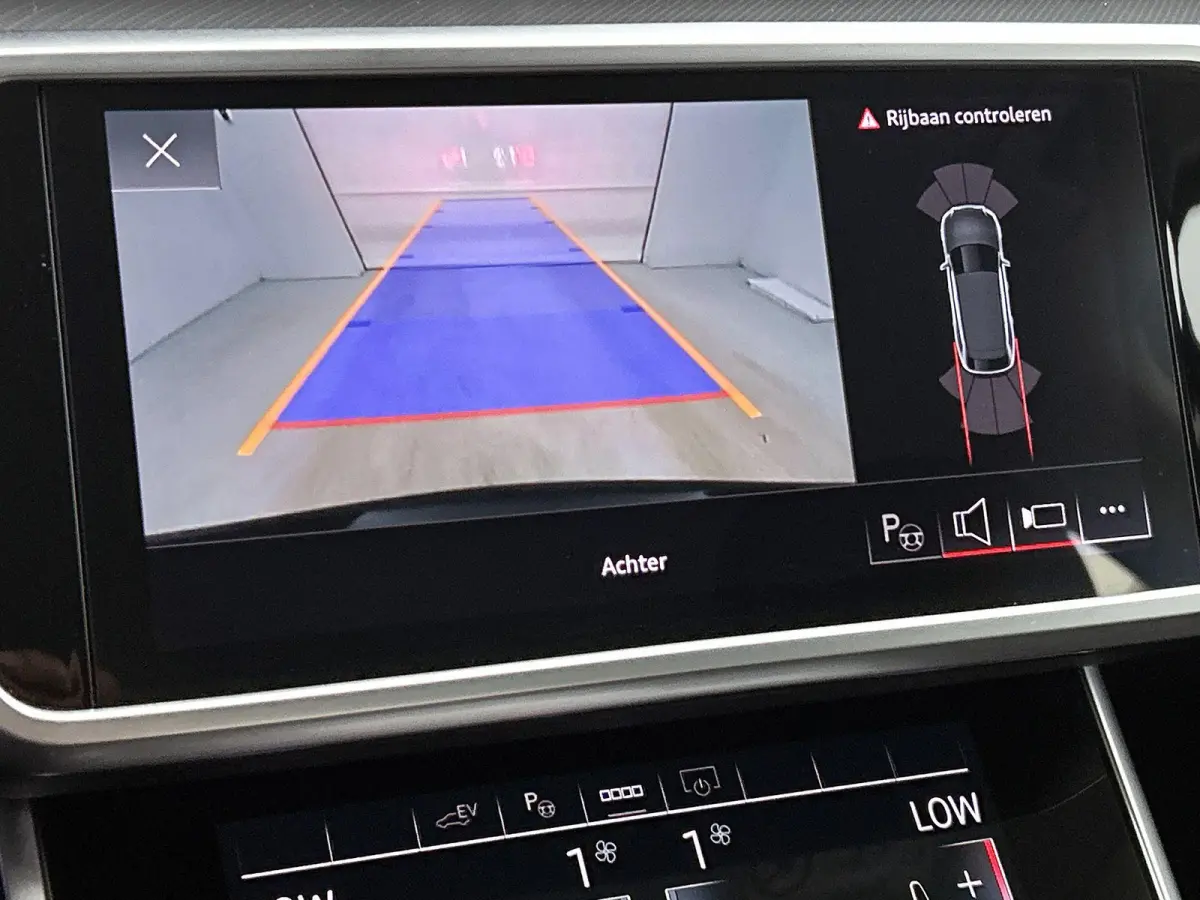 50 TFSI e quattro Advanced edition | Cruise control | Climate control | Navigatie | Elektr. verstelbare bestuurdersstoel met geheugen | Smartphone interface | Alarm Klasse III | Ledkoplampen