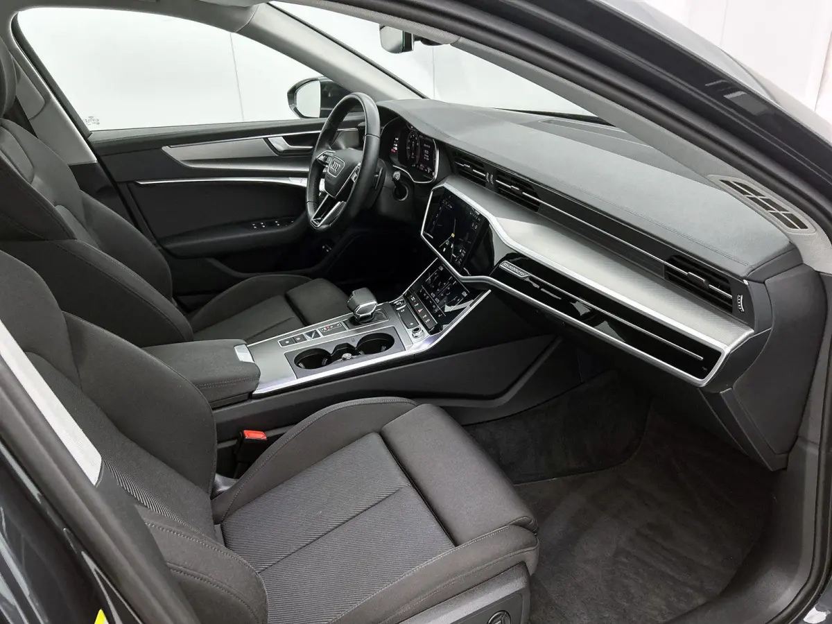 50 TFSI e quattro Advanced edition | Cruise control | Climate control | Navigatie | Elektr. verstelbare bestuurdersstoel met geheugen | Smartphone interface | Alarm Klasse III | Ledkoplampen