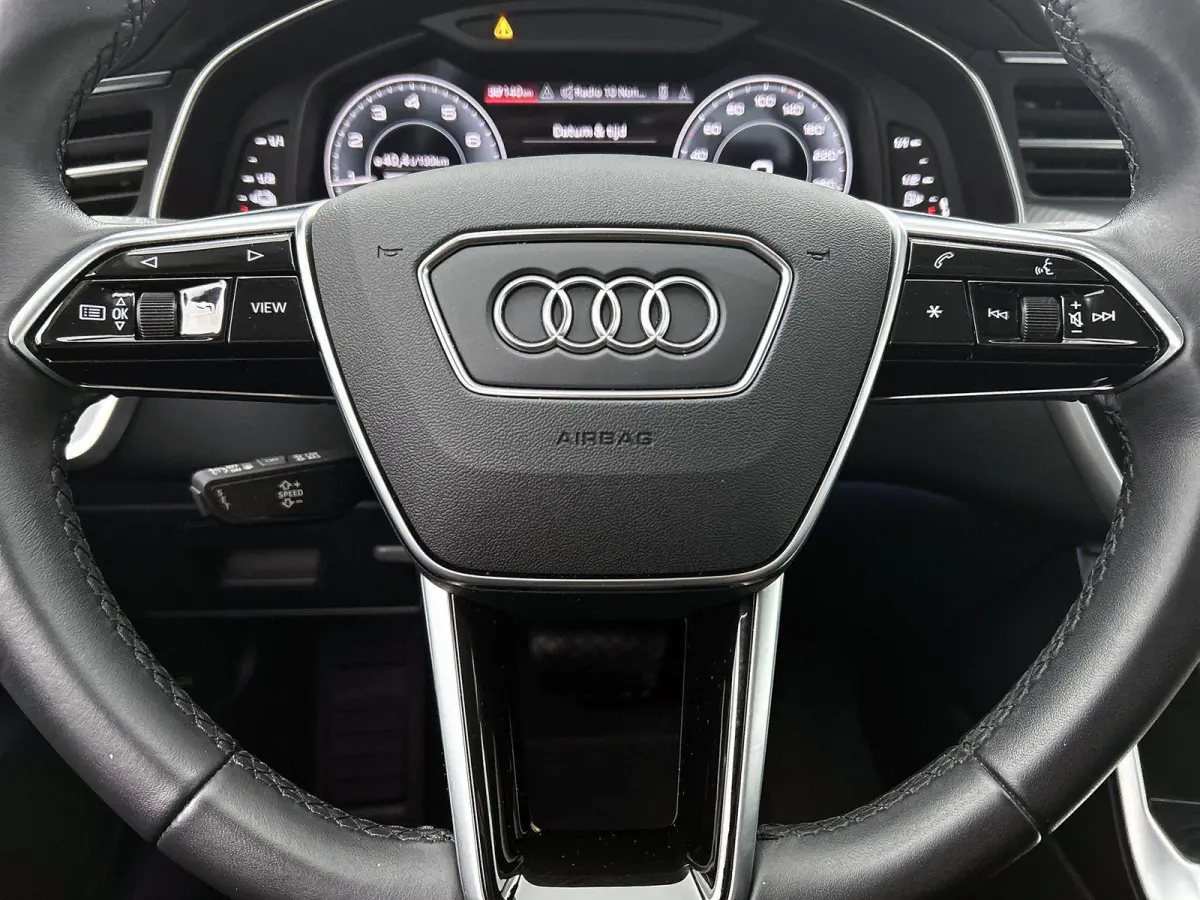 50 TFSI e quattro Advanced edition | Cruise control | Climate control | Navigatie | Elektr. verstelbare bestuurdersstoel met geheugen | Smartphone interface | Alarm Klasse III | Ledkoplampen