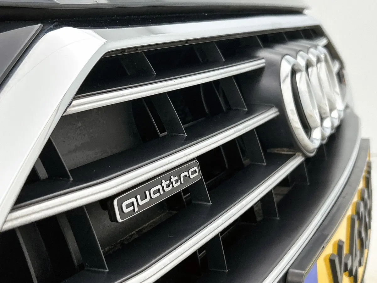 50 TFSI e quattro Advanced edition | Cruise control | Climate control | Navigatie | Elektr. verstelbare bestuurdersstoel met geheugen | Smartphone interface | Alarm Klasse III | Ledkoplampen