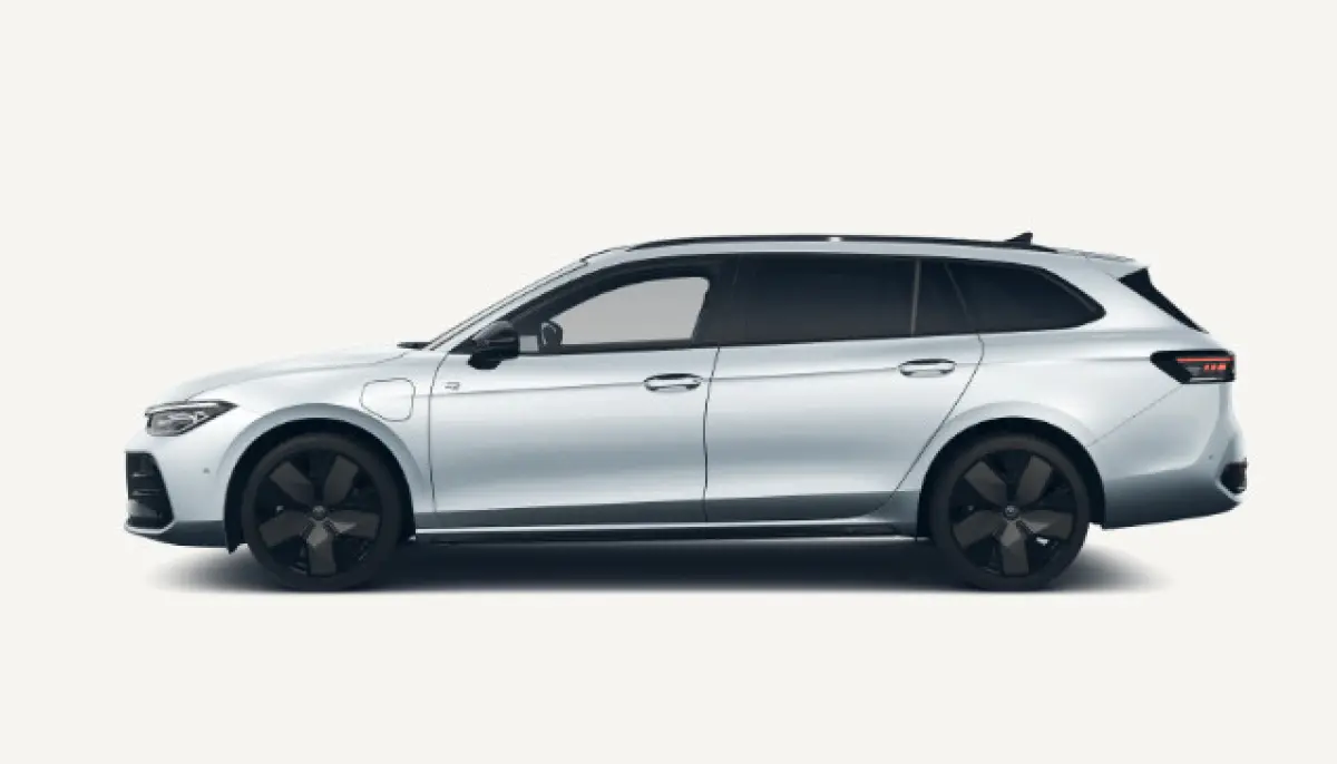 1.5 eHybrid R-Line Edition 272 PK Plug in hybride | #AD | Trekhaak | 2000 kg trekgewicht | Black Style plus | Harman Kardon geluidssysteem | 360 Camera | Dodehoeksensoren | Alcantara dakheme