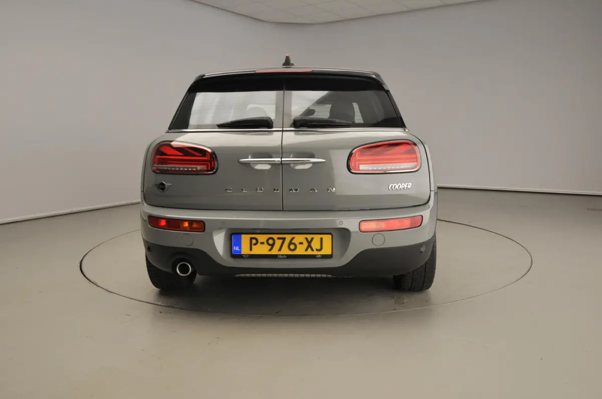 1.5 Cooper | LED | Leder | Navigatie | Panoramadak | Sportstoelen | Stoelverwarming | DAB | Alu 17 inch