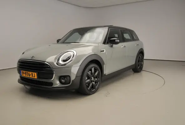 1.5 Cooper | LED | Leder | Navigatie | Panoramadak | Sportstoelen | Stoelverwarming | DAB | Alu 17 inch