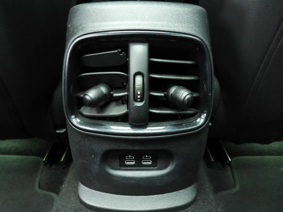 1.5 Cooper | LED | Leder | Navigatie | Panoramadak | Sportstoelen | Stoelverwarming | DAB | Alu 17 inch