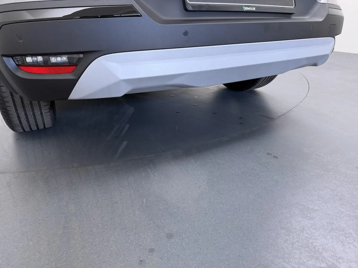 1.8 HEV Intense+ | €3.000 Korting | Adaptieve cruise | Stoel/Stuur en vooruit verwarming | MI-PILOT | Sfeerverlichting | 18-inch lichtmetalen velgen | LED-koplampen | Apple carplay/Android
