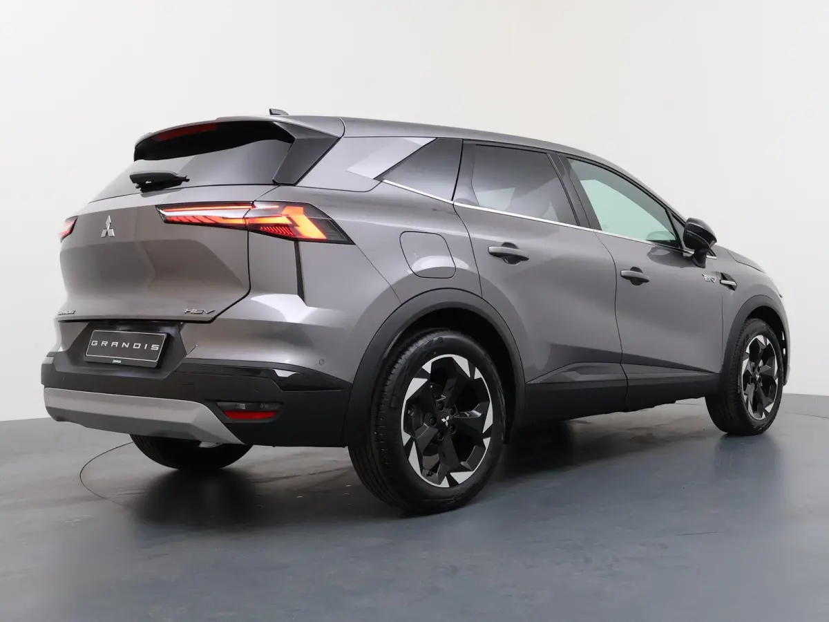 1.8 HEV Intense+ | €3.000 Korting | Adaptieve cruise | Stoel/Stuur en vooruit verwarming | MI-PILOT | Sfeerverlichting | 18-inch lichtmetalen velgen | LED-koplampen | Apple carplay/Android