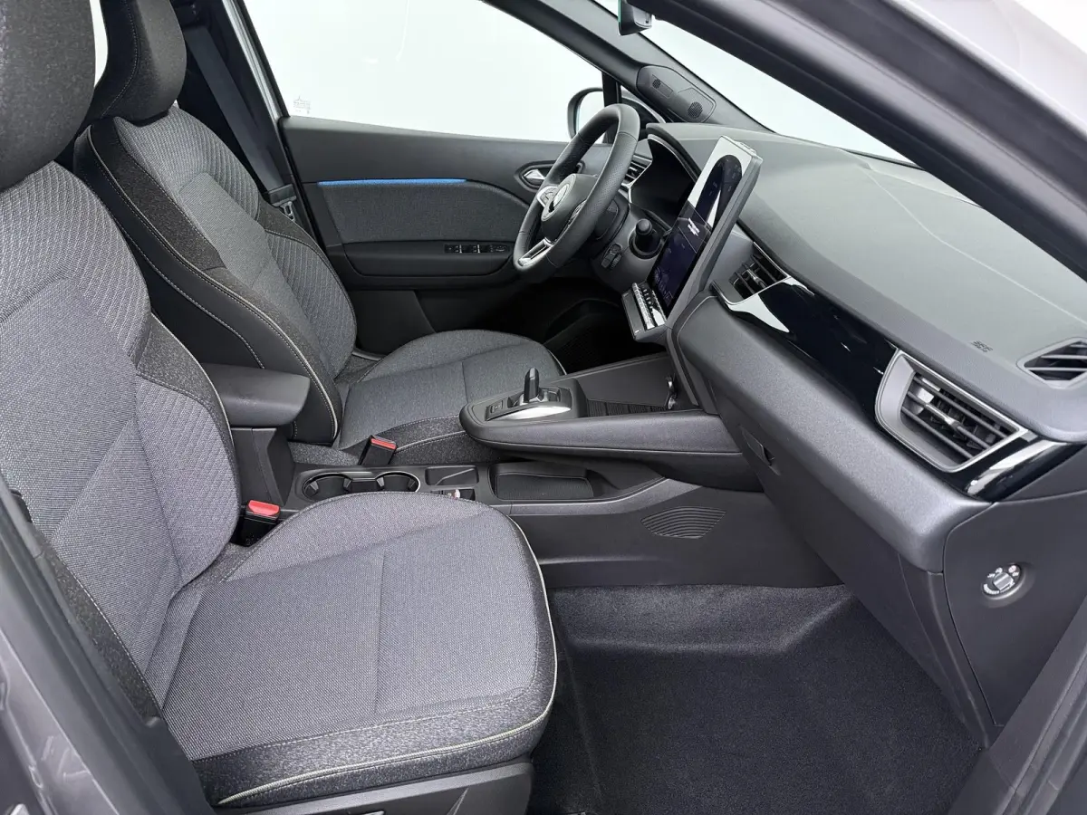 1.8 HEV Intense+ | €3.000 Korting | Adaptieve cruise | Stoel/Stuur en vooruit verwarming | MI-PILOT | Sfeerverlichting | 18-inch lichtmetalen velgen | LED-koplampen | Apple carplay/Android