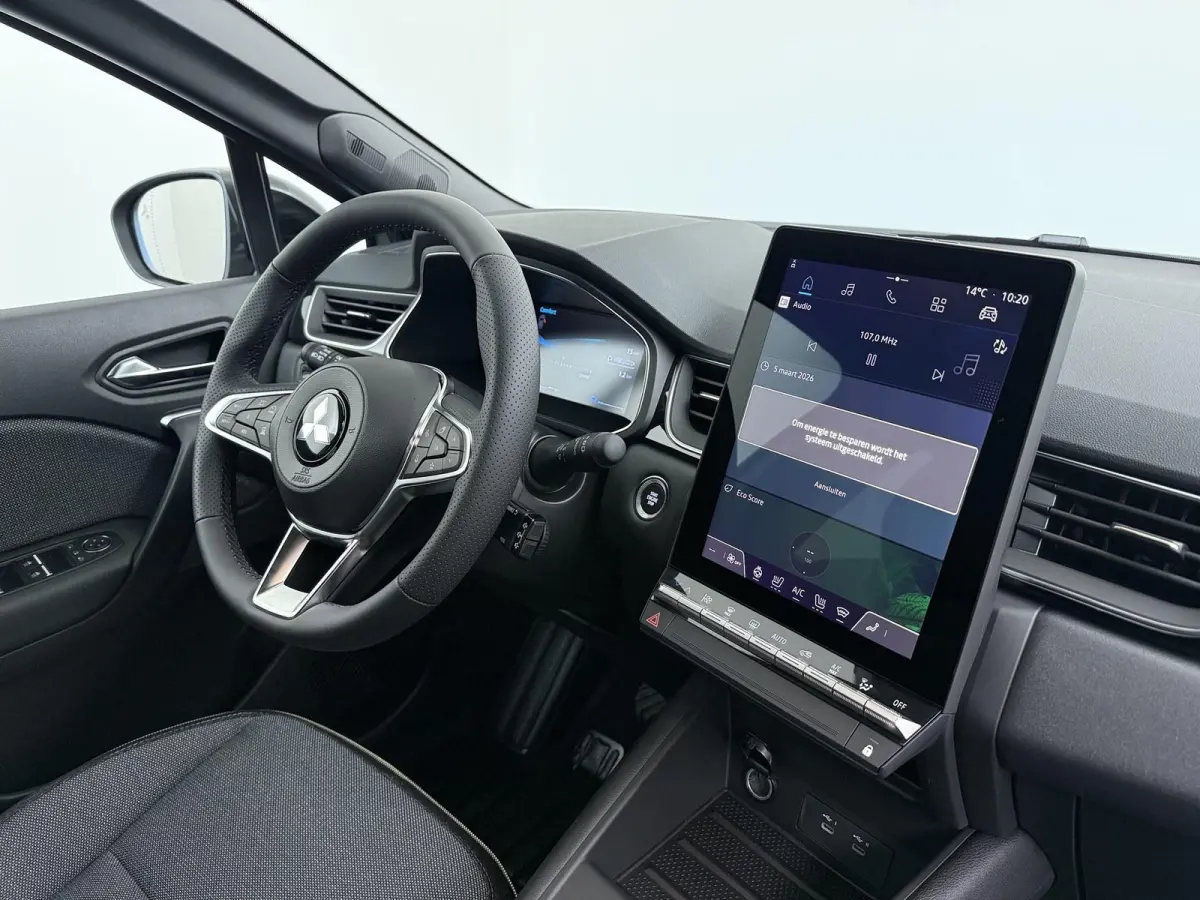 1.8 HEV Intense+ | €3.000 Korting | Adaptieve cruise | Stoel/Stuur en vooruit verwarming | MI-PILOT | Sfeerverlichting | 18-inch lichtmetalen velgen | LED-koplampen | Apple carplay/Android