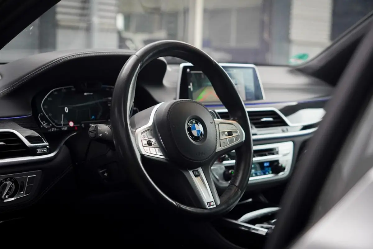 745e High Executive / M-Sport / Schuifdak / Massage / Co-Pilot / Bowers&Wilkins / Alcantara Hemel / Laser