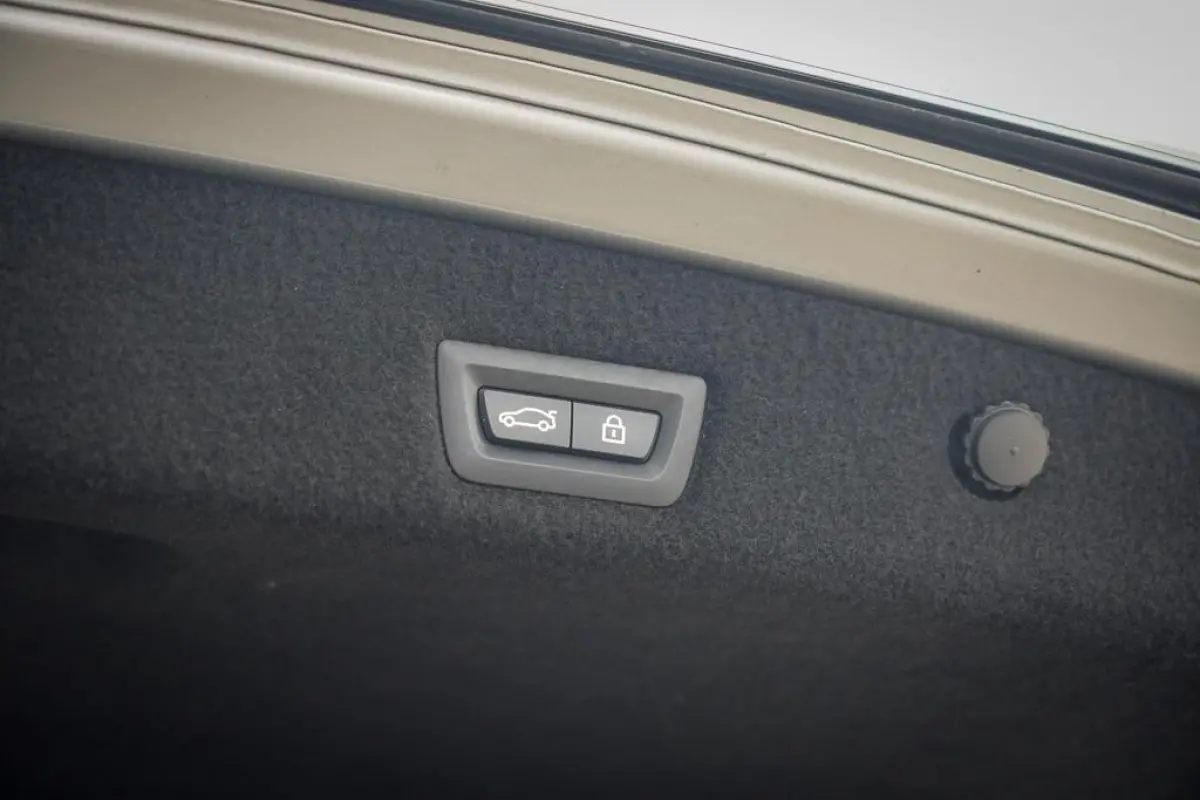 745e High Executive / M-Sport / Schuifdak / Massage / Co-Pilot / Bowers&Wilkins / Alcantara Hemel / Laser