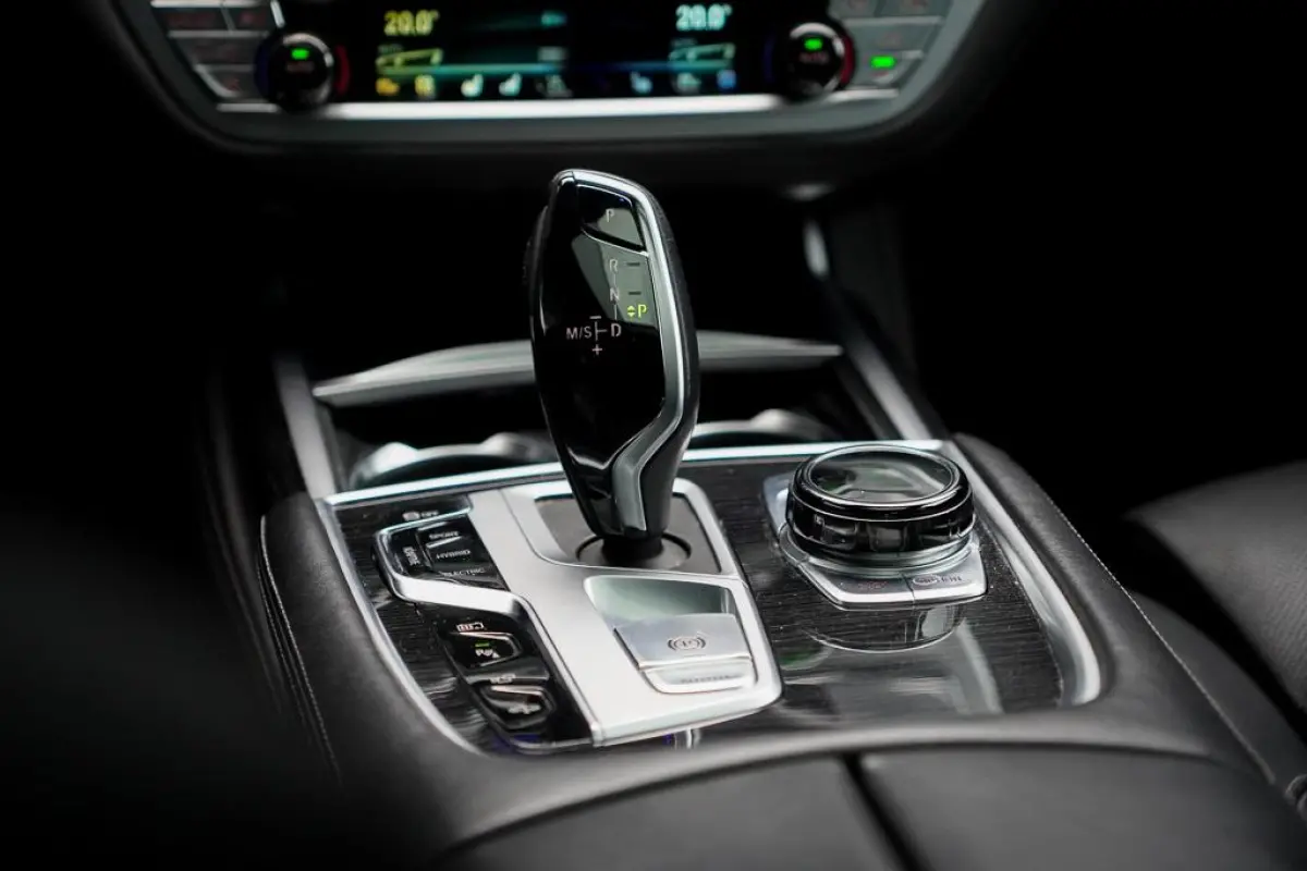 745e High Executive / M-Sport / Schuifdak / Massage / Co-Pilot / Bowers&Wilkins / Alcantara Hemel / Laser