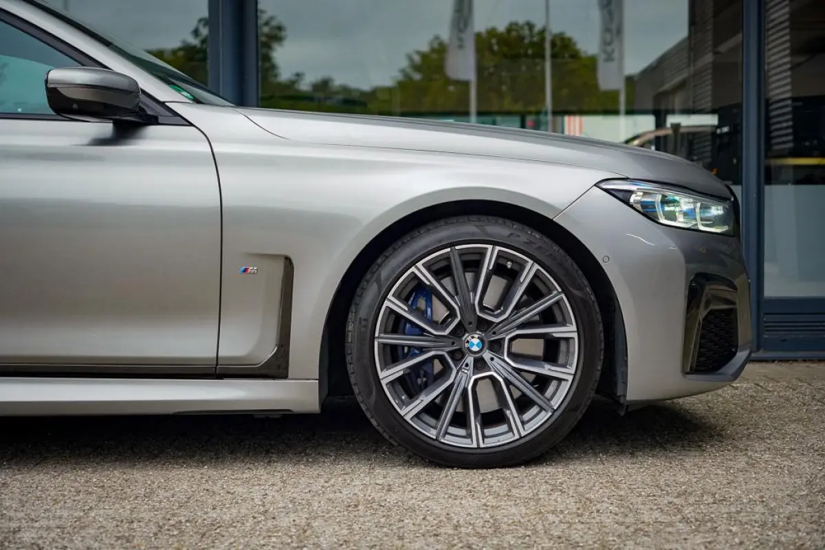745e High Executive / M-Sport / Schuifdak / Massage / Co-Pilot / Bowers&Wilkins / Alcantara Hemel / Laser