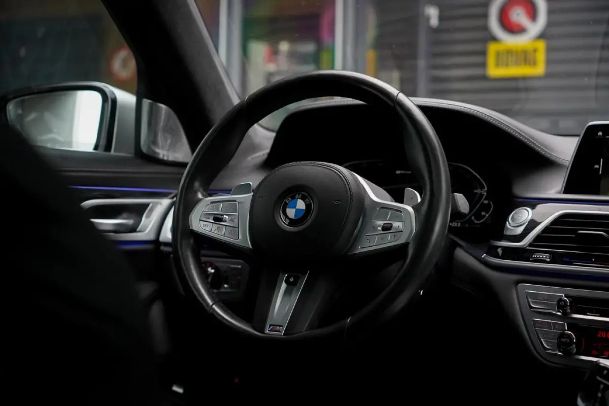 745e High Executive / M-Sport / Schuifdak / Massage / Co-Pilot / Bowers&Wilkins / Alcantara Hemel / Laser