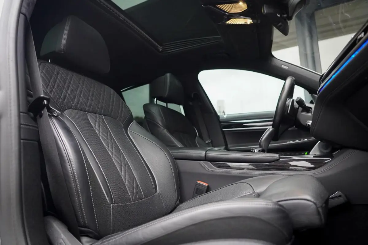 745e High Executive / M-Sport / Schuifdak / Massage / Co-Pilot / Bowers&Wilkins / Alcantara Hemel / Laser
