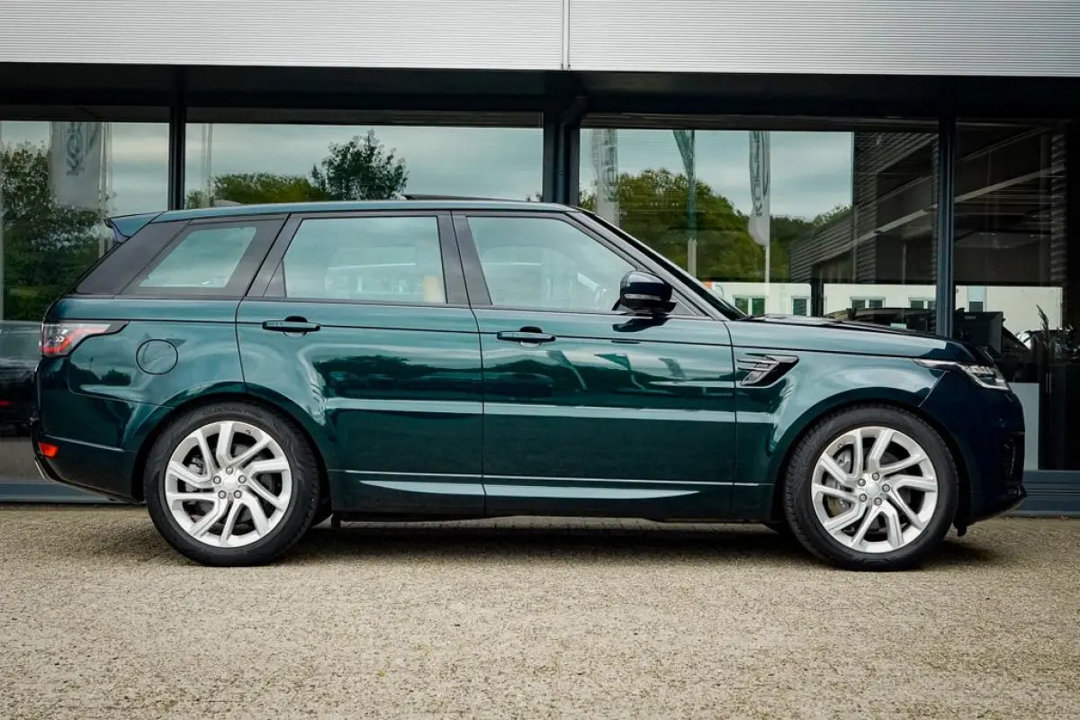 2.0 P400e HSE Dynamic / SVO British Racing Green / Pano / Drive Pro / Trekhaak / Incl BTW
