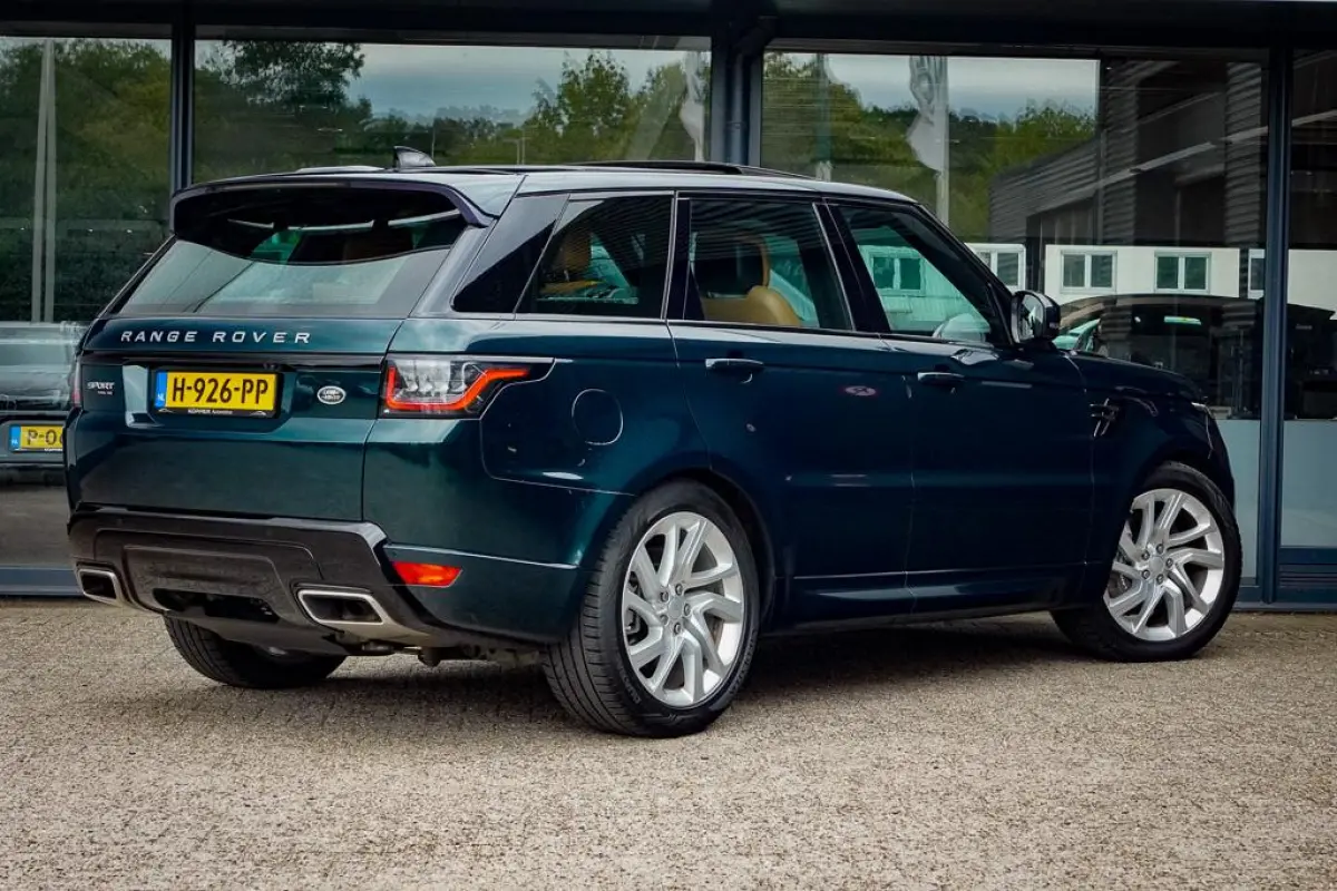 2.0 P400e HSE Dynamic / SVO British Racing Green / Pano / Drive Pro / Trekhaak / Incl BTW
