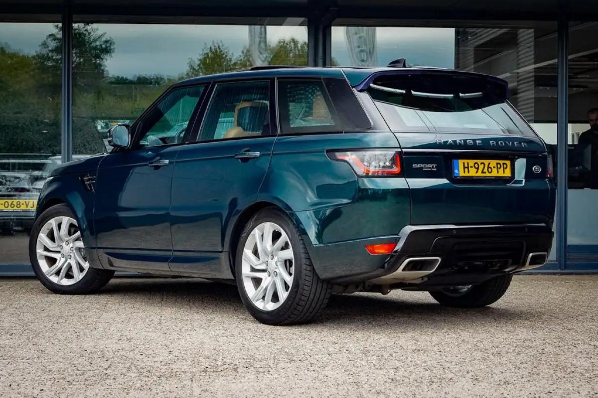 2.0 P400e HSE Dynamic / SVO British Racing Green / Pano / Drive Pro / Trekhaak / Incl BTW