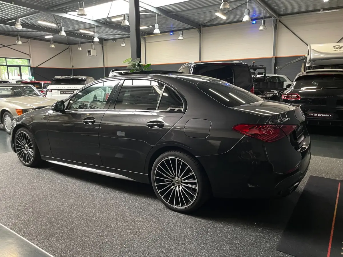 300 e AMG-LINE PANO Burmester 313 PK