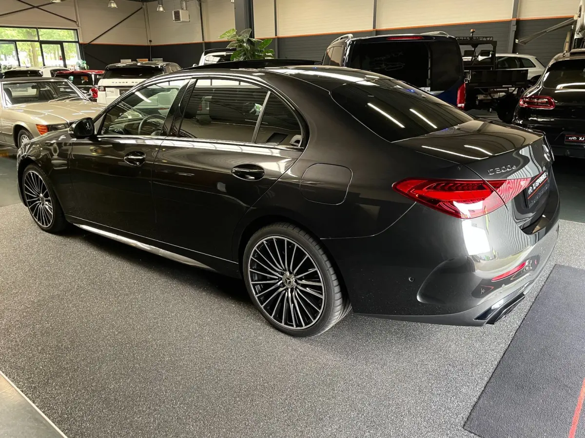300 e AMG-LINE PANO Burmester 313 PK