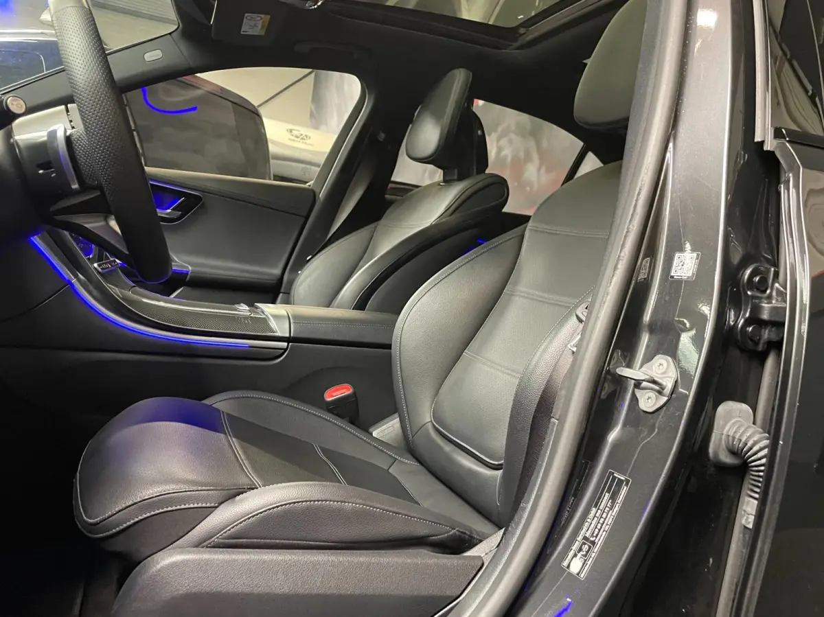 300 e AMG-LINE PANO Burmester 313 PK
