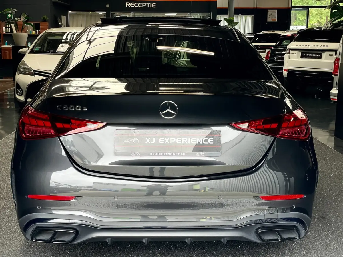 300 e AMG-LINE PANO Burmester 313 PK