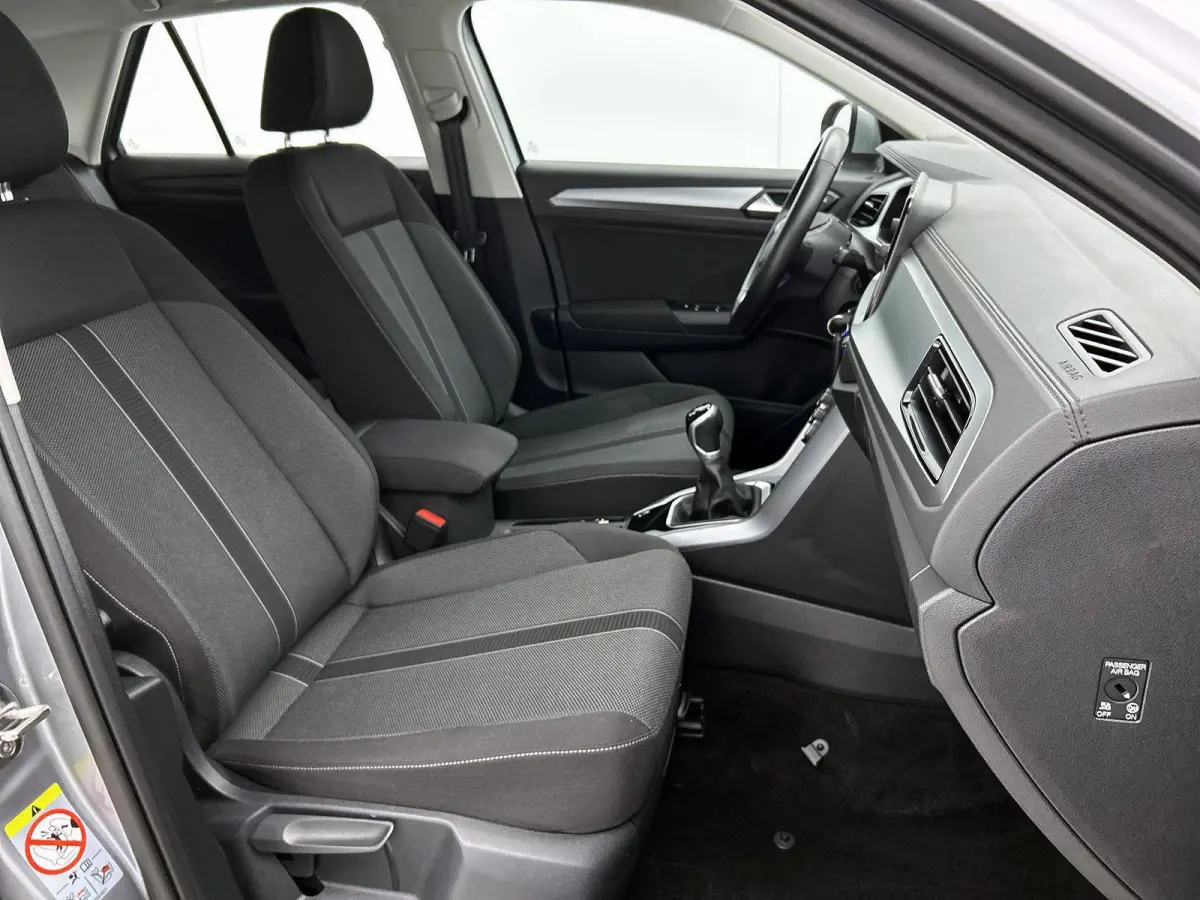 1.0 TSI Life | 110 PK | | Airco | Adaptive Cruise Control | Lane Assist | Parkeersensoren | Apple Carplay / Android Auto |