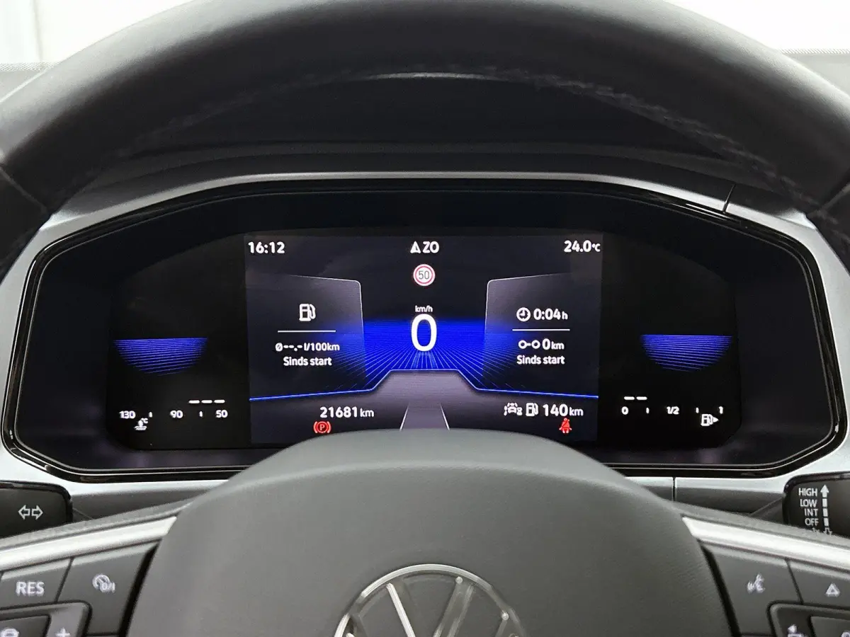 1.0 TSI Life | 110 PK | | Airco | Adaptive Cruise Control | Lane Assist | Parkeersensoren | Apple Carplay / Android Auto |