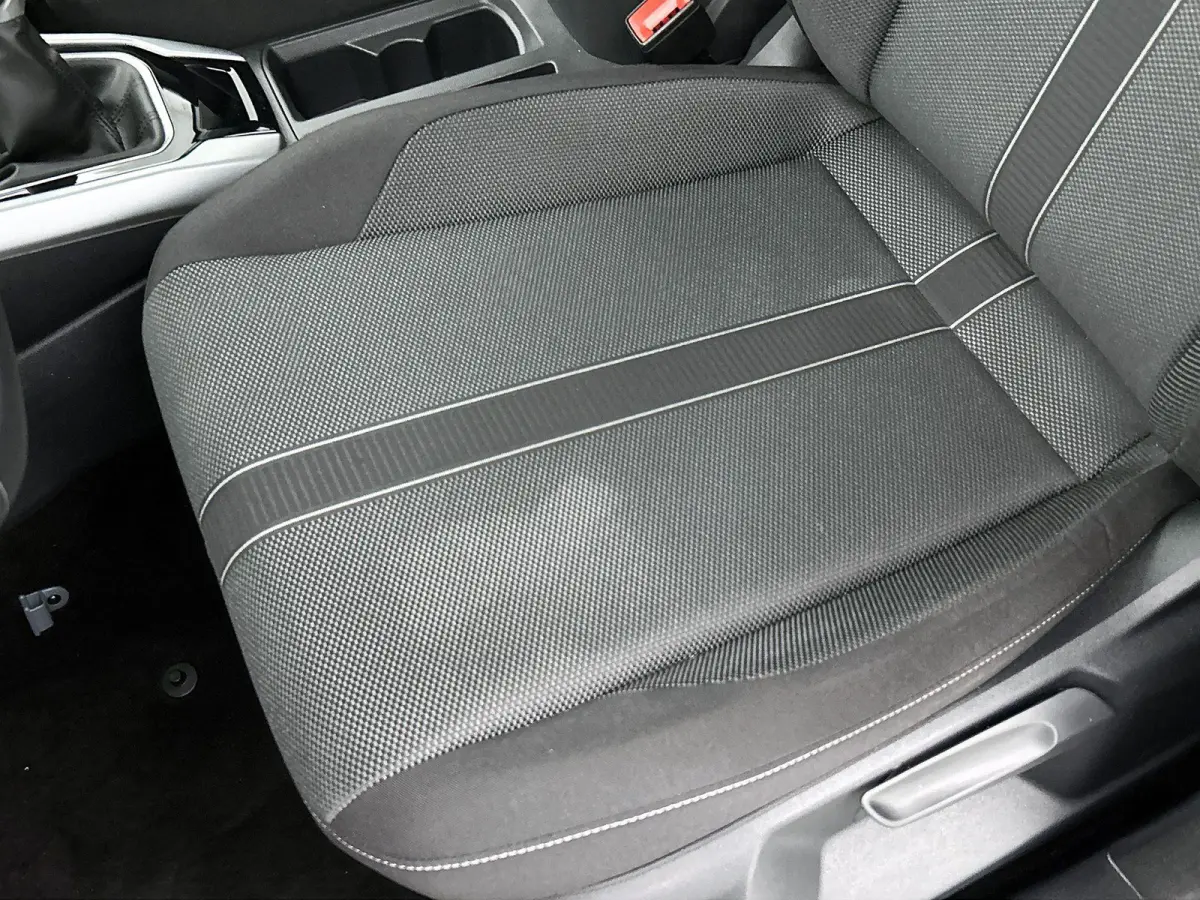 1.0 TSI Life | 110 PK | | Airco | Adaptive Cruise Control | Lane Assist | Parkeersensoren | Apple Carplay / Android Auto |