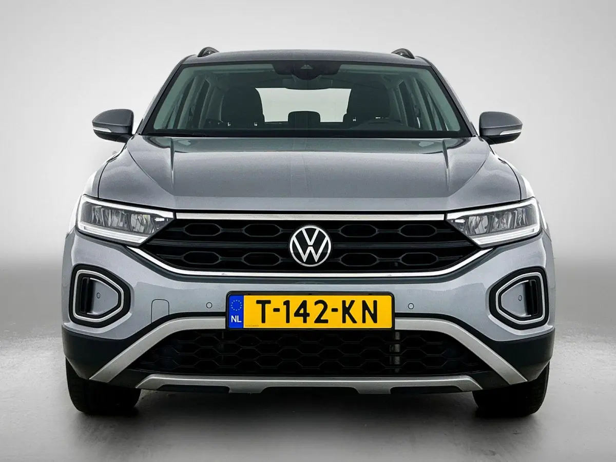 1.0 TSI Life | 110 PK | | Airco | Adaptive Cruise Control | Lane Assist | Parkeersensoren | Apple Carplay / Android Auto |