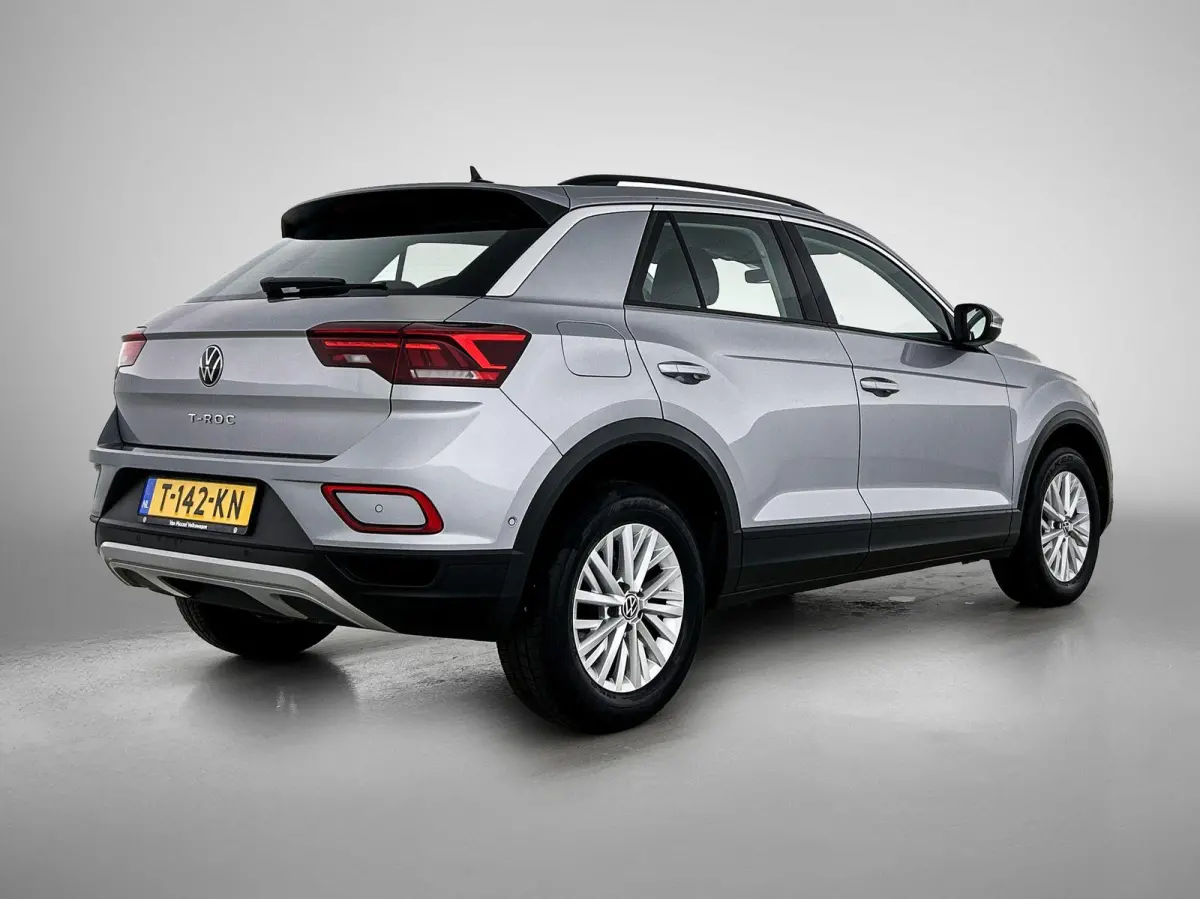 1.0 TSI Life | 110 PK | | Airco | Adaptive Cruise Control | Lane Assist | Parkeersensoren | Apple Carplay / Android Auto |