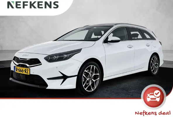 120pk ExecutiveLine | 1ste eigenaar | Glazen dak | Camera | Dodehoekdetectie | Electrische klep | Stuur/stoel/achterbank verwarming