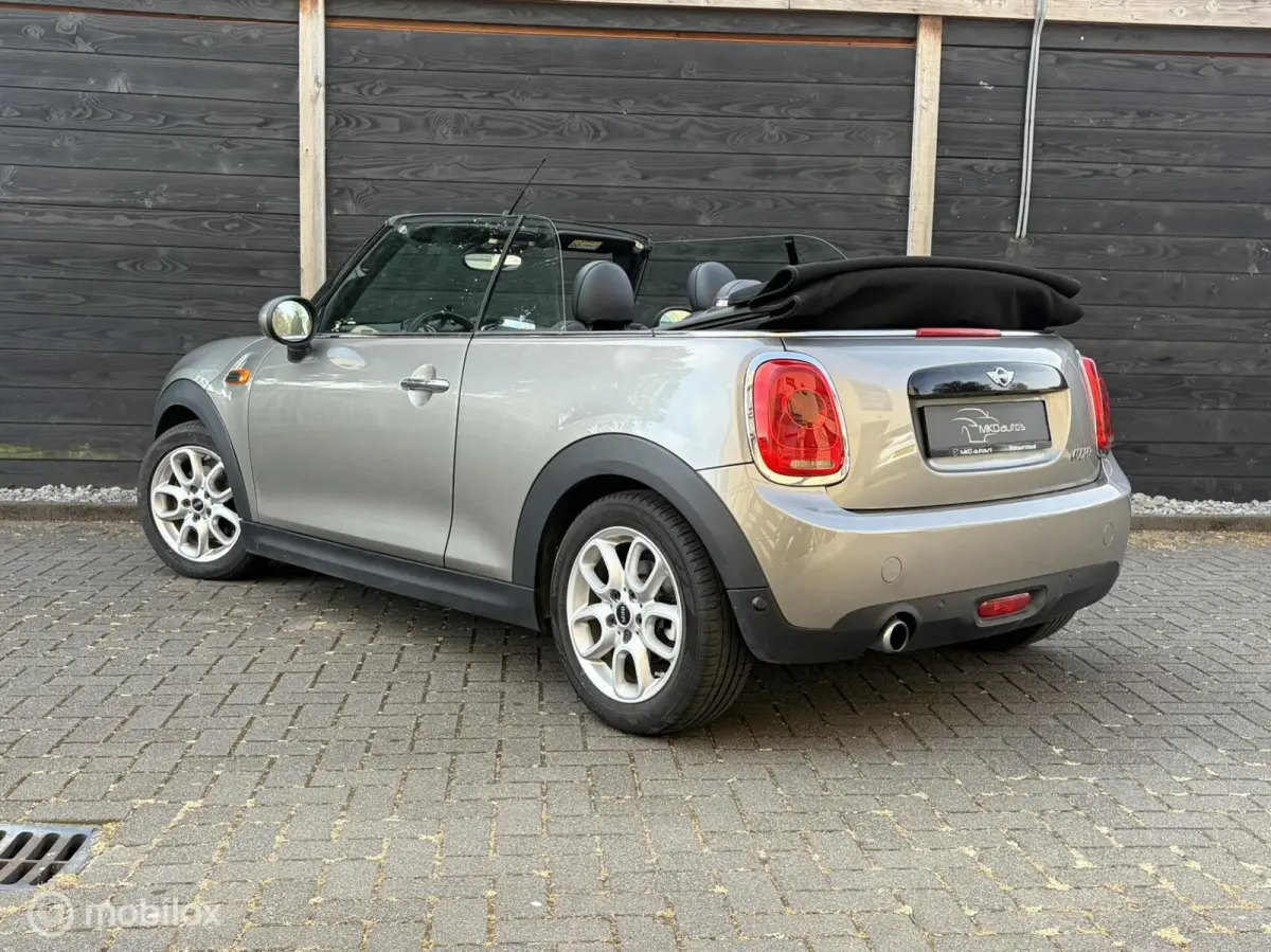 1.5 Leder/Alcantara / LM / PDC / 38.982 KM 1e eig.