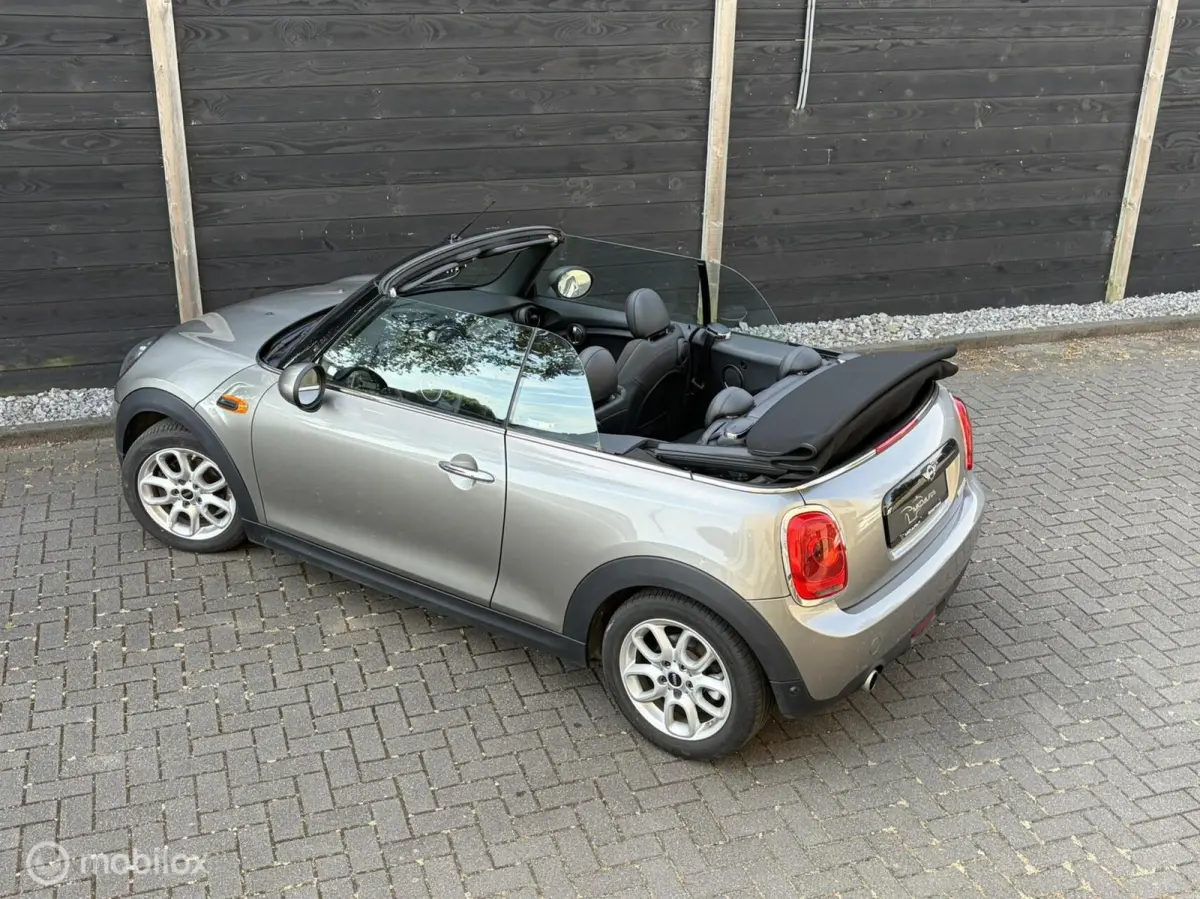 1.5 Leder/Alcantara / LM / PDC / 38.982 KM 1e eig.
