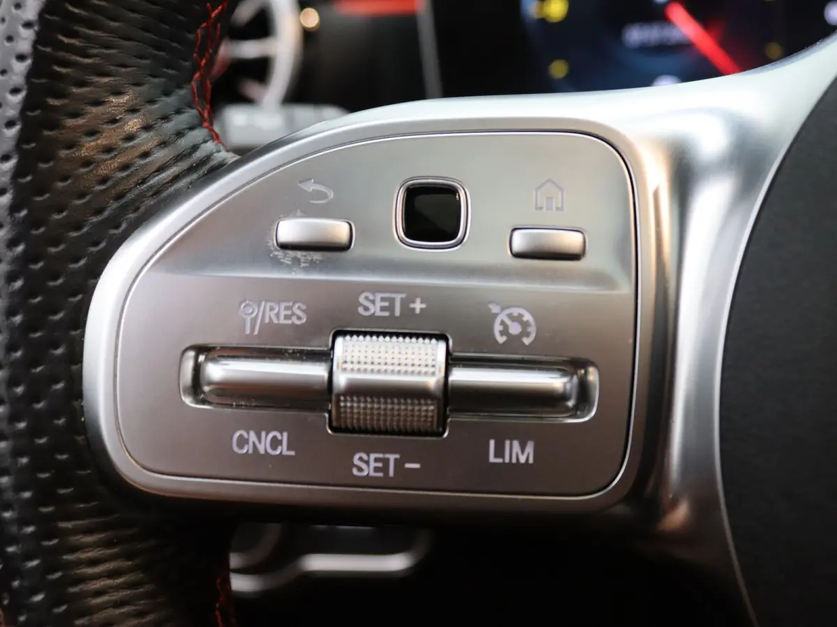 200 Business Solution AMG Burmester | Panoramadak