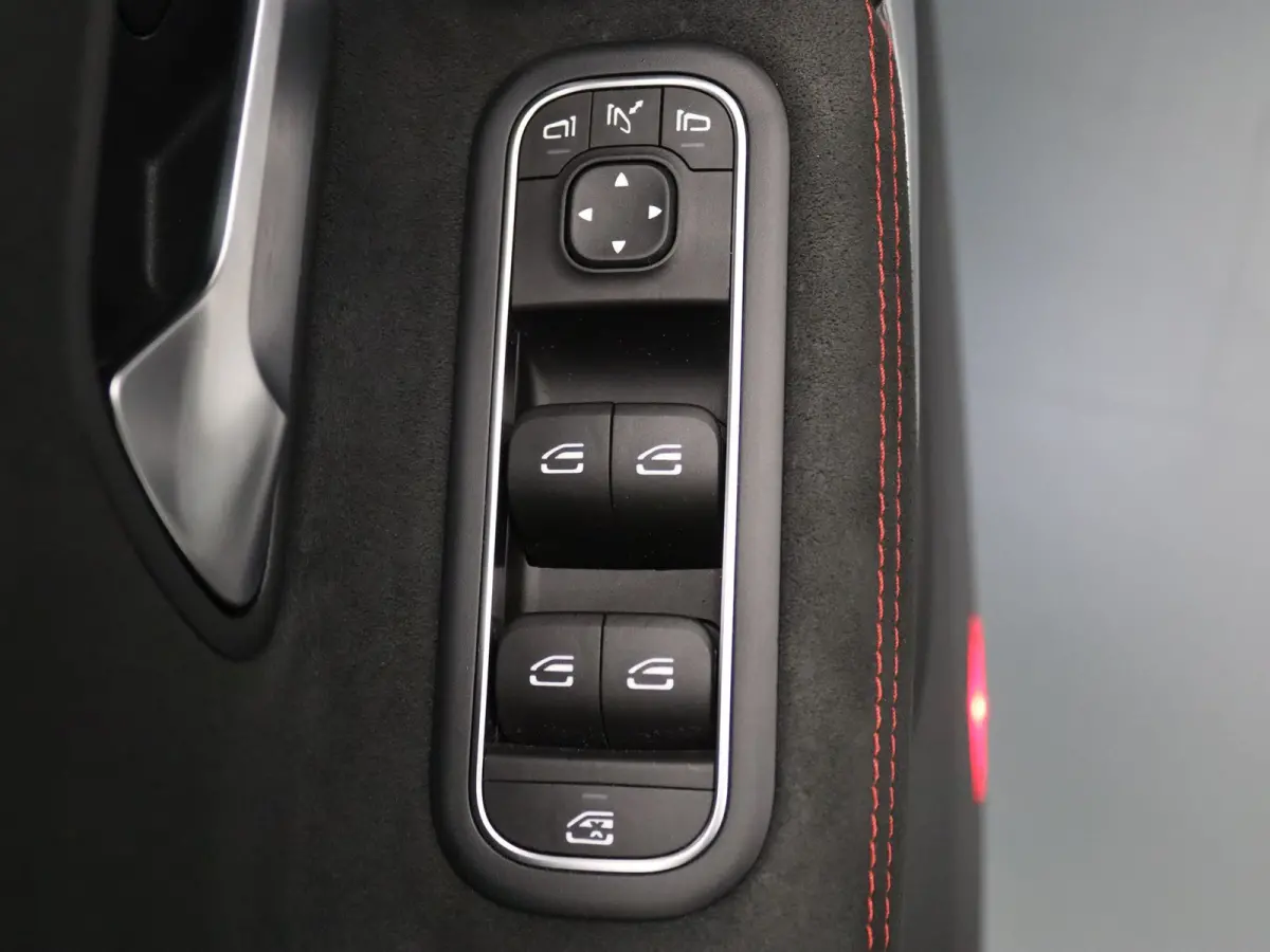 200 Business Solution AMG Burmester | Panoramadak