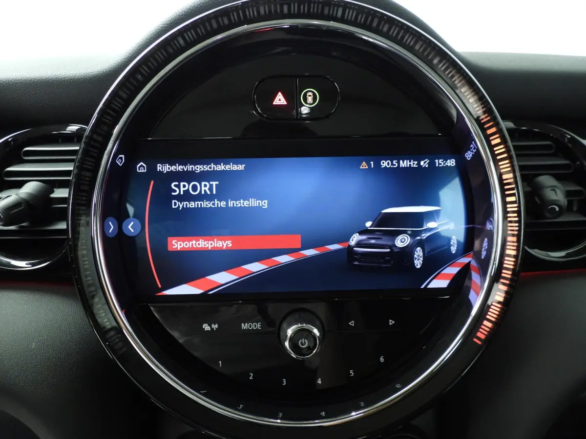Cooper | LED | Navigatie | Clima | PDC | Cruise controle | DAB | Alu 16 inch