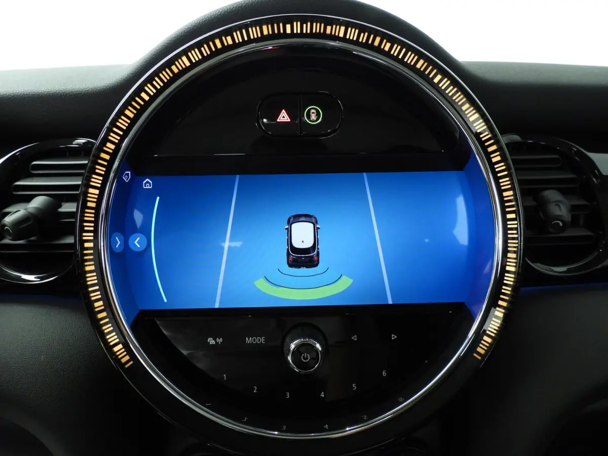 Cooper | LED | Navigatie | Clima | PDC | Cruise controle | DAB | Alu 16 inch