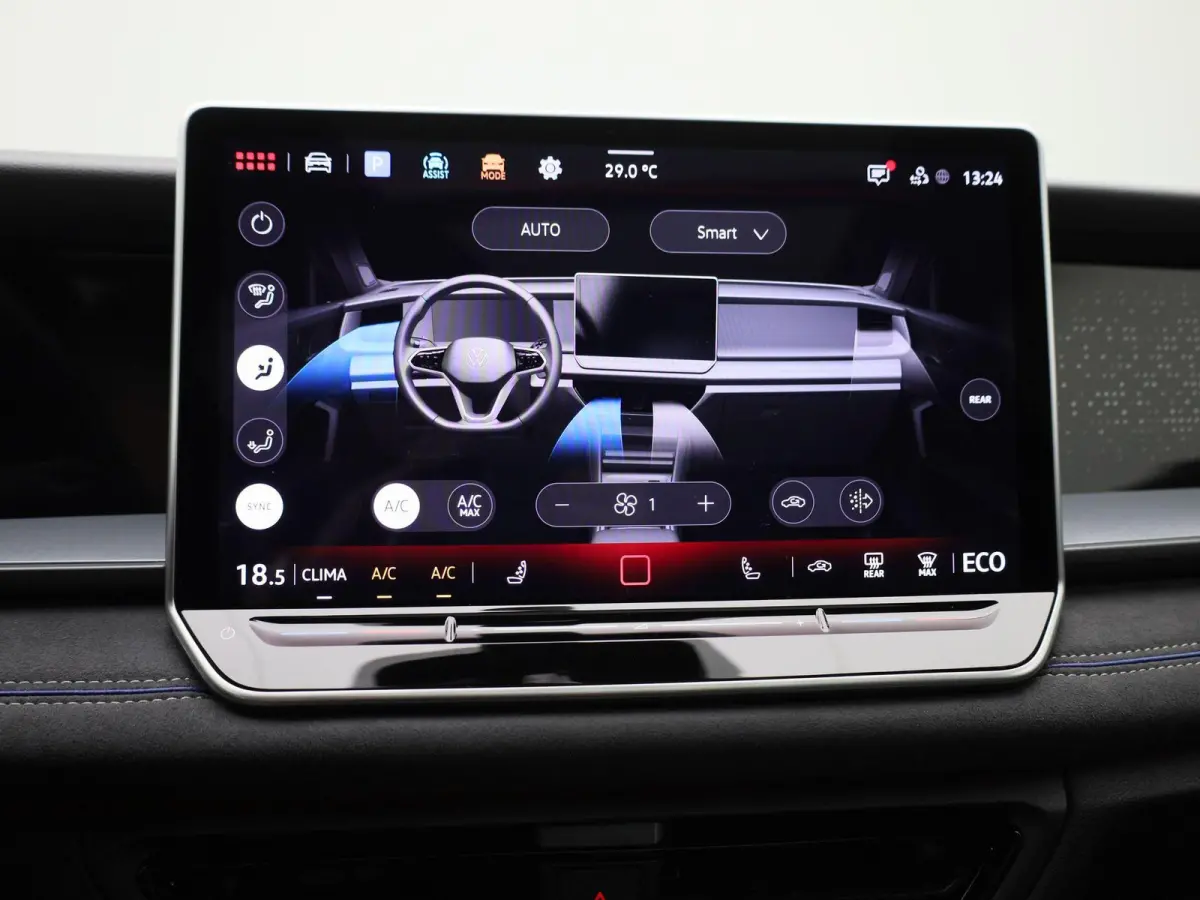 1.5 eHybrid R-Line Edition 204 PK| Origineel Nederlands | Panoramadak | Navigatie | Achteruitrijcamera | Dodehoekdetectie | Achterklep Elektrisch