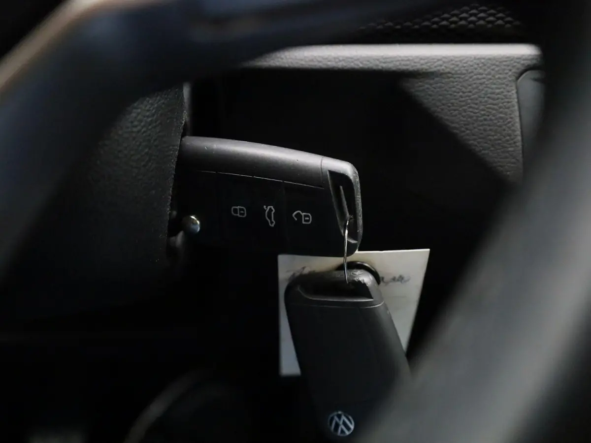 1.0 TSI Life ADAPTIEVE CRUISE CONTROL | APPLE/ANDROID CARPLAY | LICHTMETALEN VELGEN | 12 MAANDEN BOVAGGARANTIE