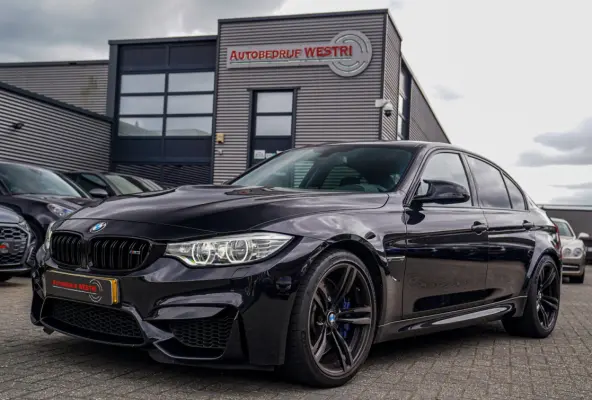 M3 | Carbon Dak | Origineel NL | BMW LED | M Drivers Package | Camera | 100% onderhouden | Carbon accenten | 431PK |