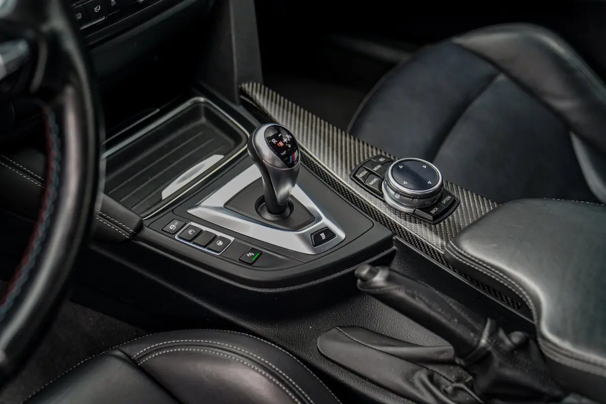 M3 | Carbon Dak | Origineel NL | BMW LED | M Drivers Package | Camera | 100% onderhouden | Carbon accenten | 431PK |